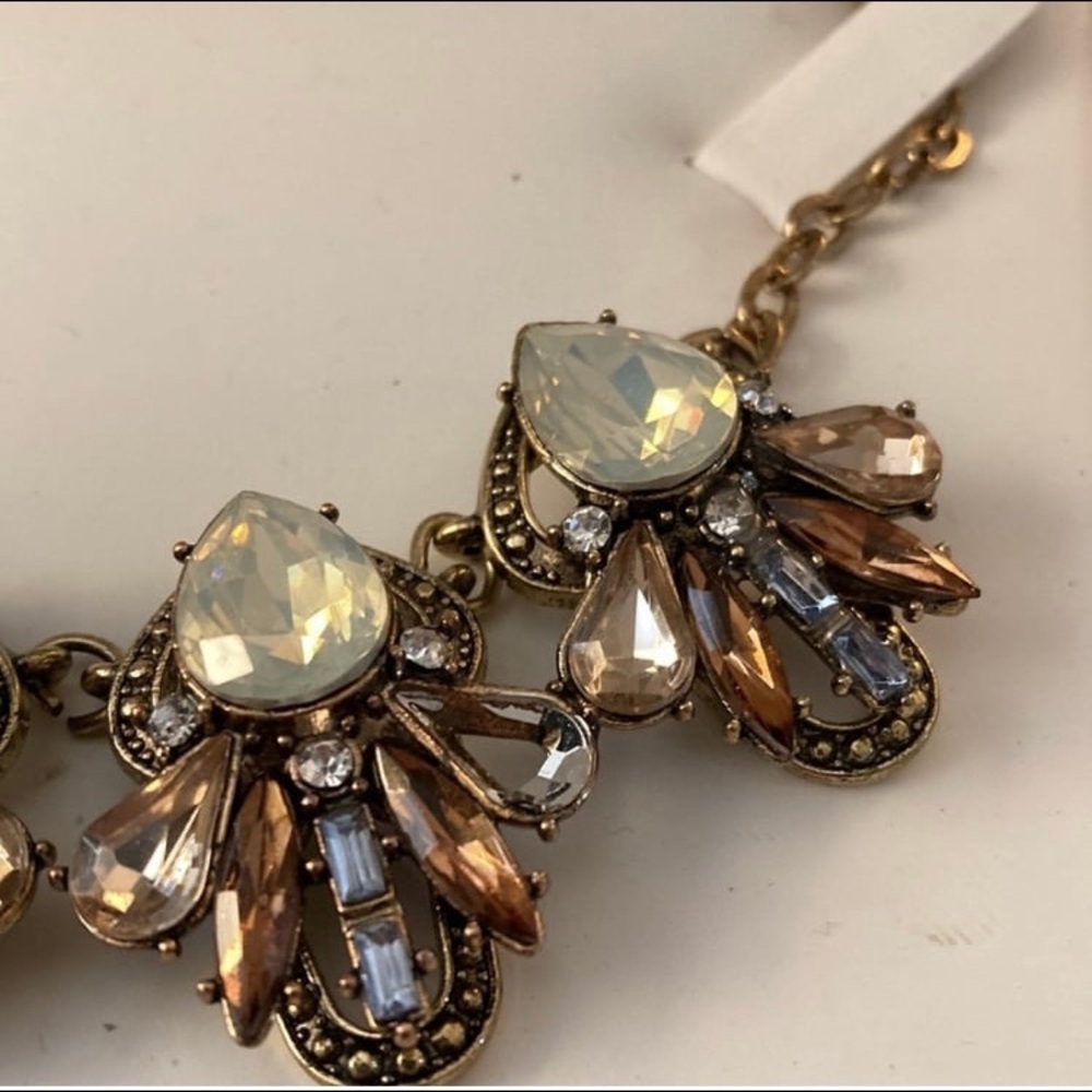 Copper Tone Rhinestone Necklace - Picture 3 of 4